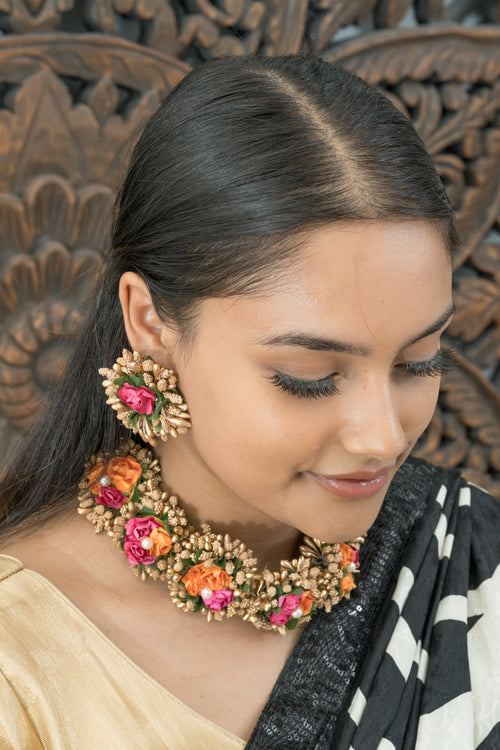 || WONG || Pink & Orange Pearl Floral Jewellery with Necklace, Earrings & Hand Pieces