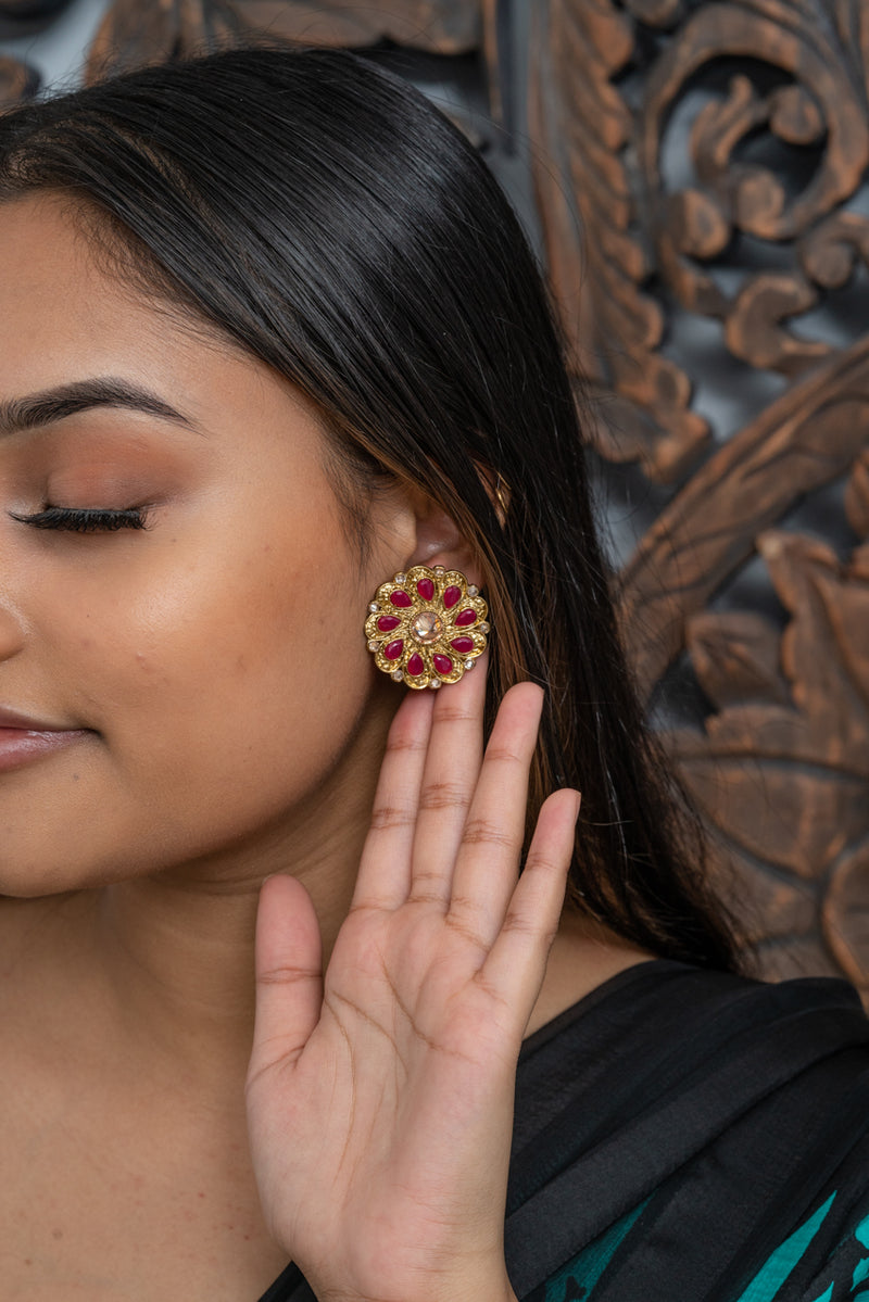Red & Gold Round Indian Studs
