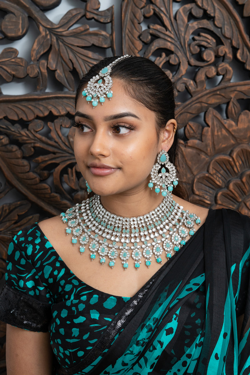 || MINDY || Large Blue Silver Necklace with Earrings & Tikka