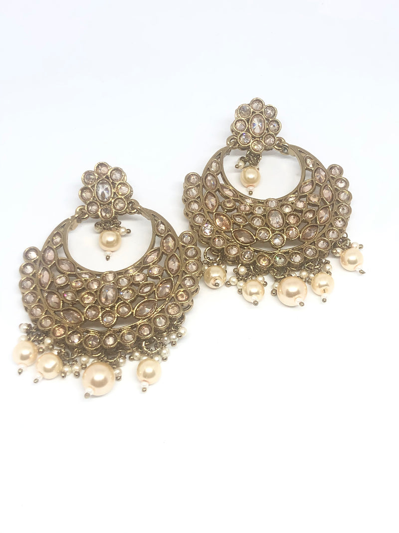 || KHOOB || Gold Tikka with Earrings with Champagne Stones