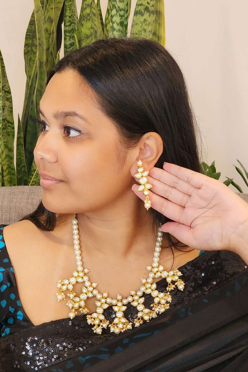 || NAWZ || Kundan Necklace with Earrings Set