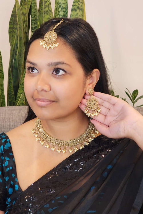 || MEDAK || Neutral Necklace & Earrings Set with Tikka
