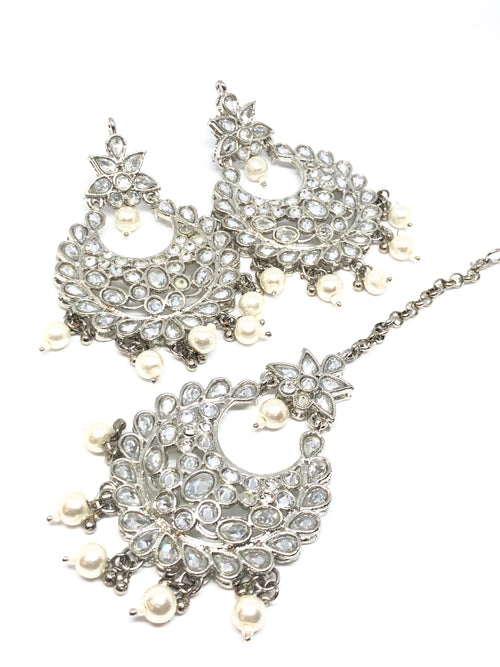|| SHAKTI || Silver Tikka with Earrings with White Stones